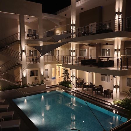 Rovira Suites Dumaguete City Extérieur photo